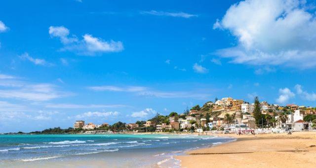 Casa Vacanze La Casetta Di Zinu' Porto Empedocle Extérieur photo